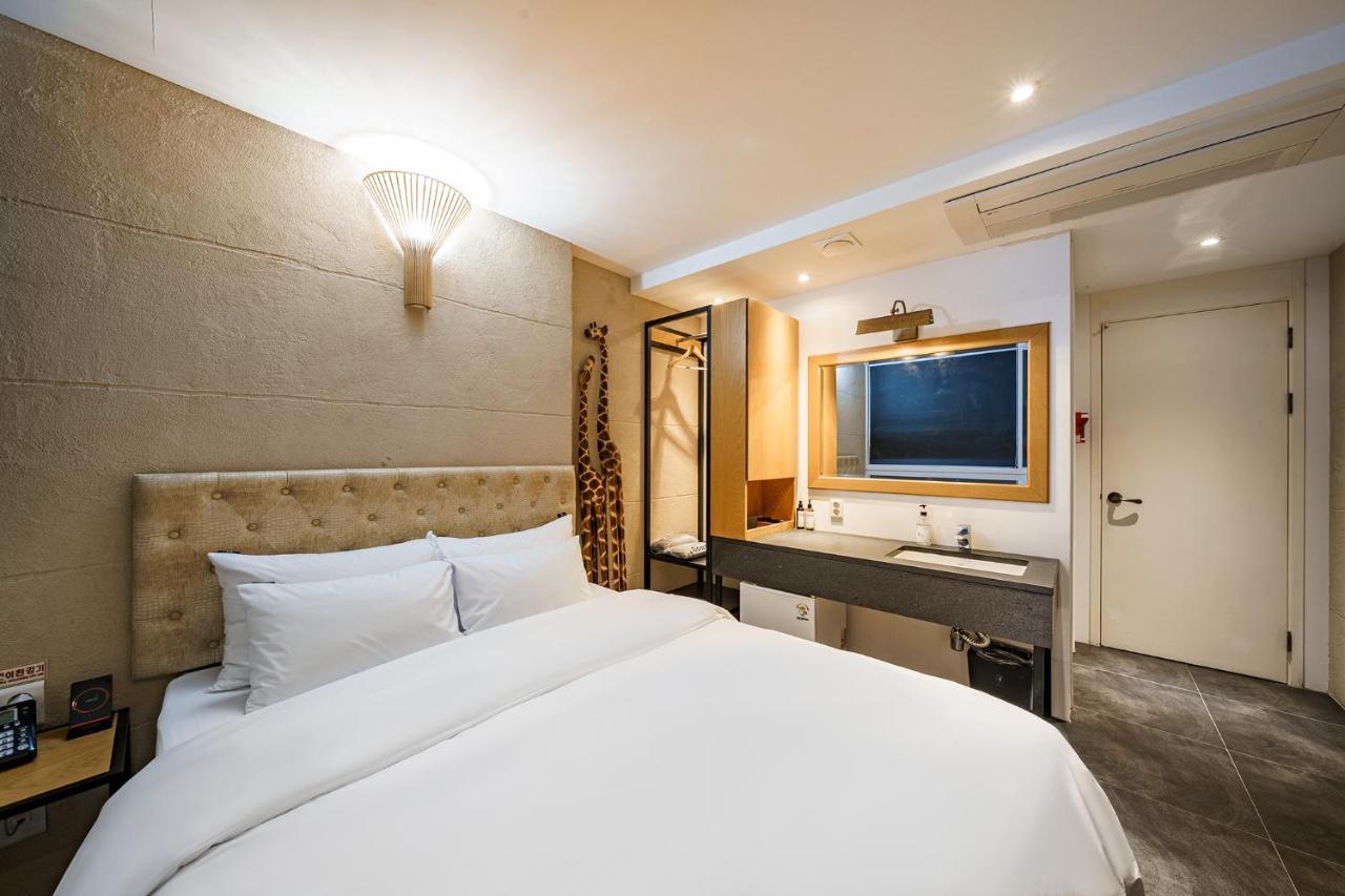 סיאול H-Avenue Hotel Yeoksam מראה חיצוני תמונה