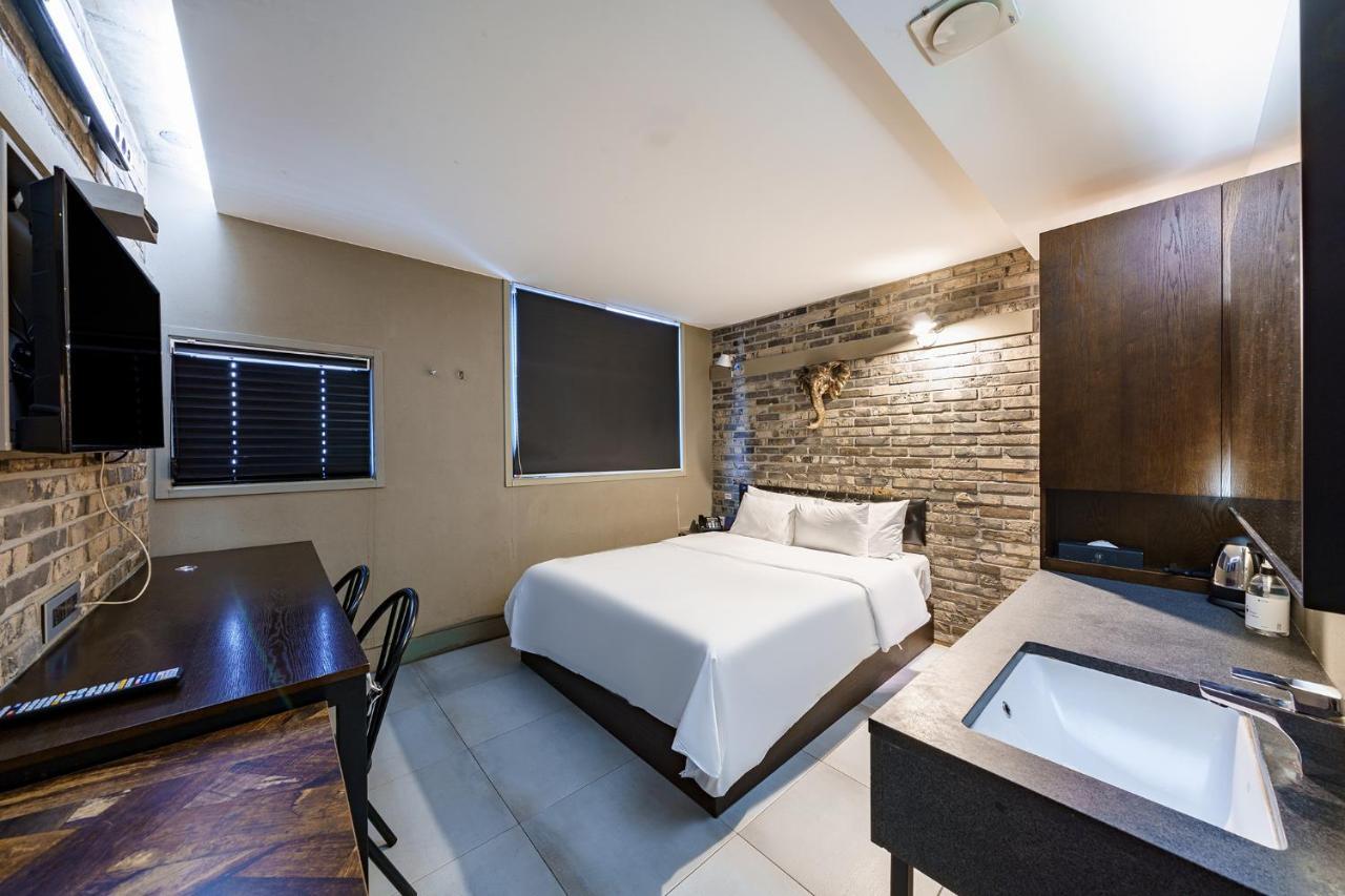 סיאול H-Avenue Hotel Yeoksam מראה חיצוני תמונה