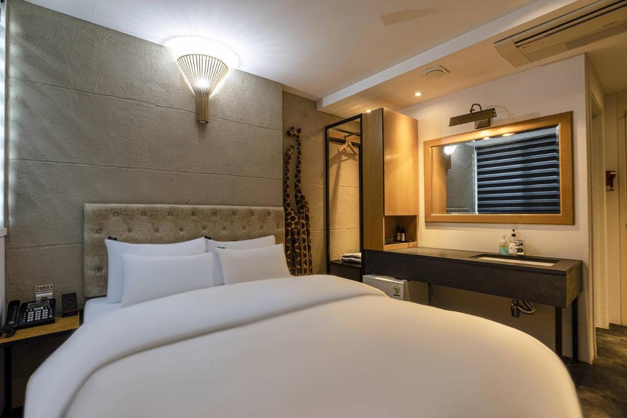 סיאול H-Avenue Hotel Yeoksam מראה חיצוני תמונה