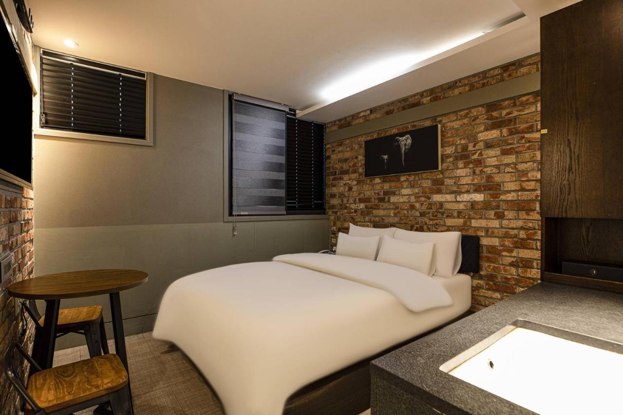 סיאול H-Avenue Hotel Yeoksam מראה חיצוני תמונה